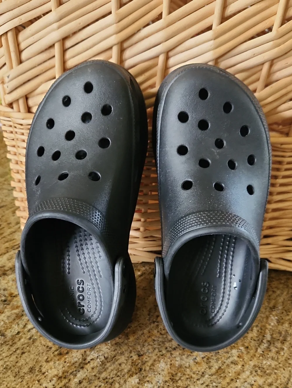Crocs sz 7 Black Classic Platform 4 her Clog